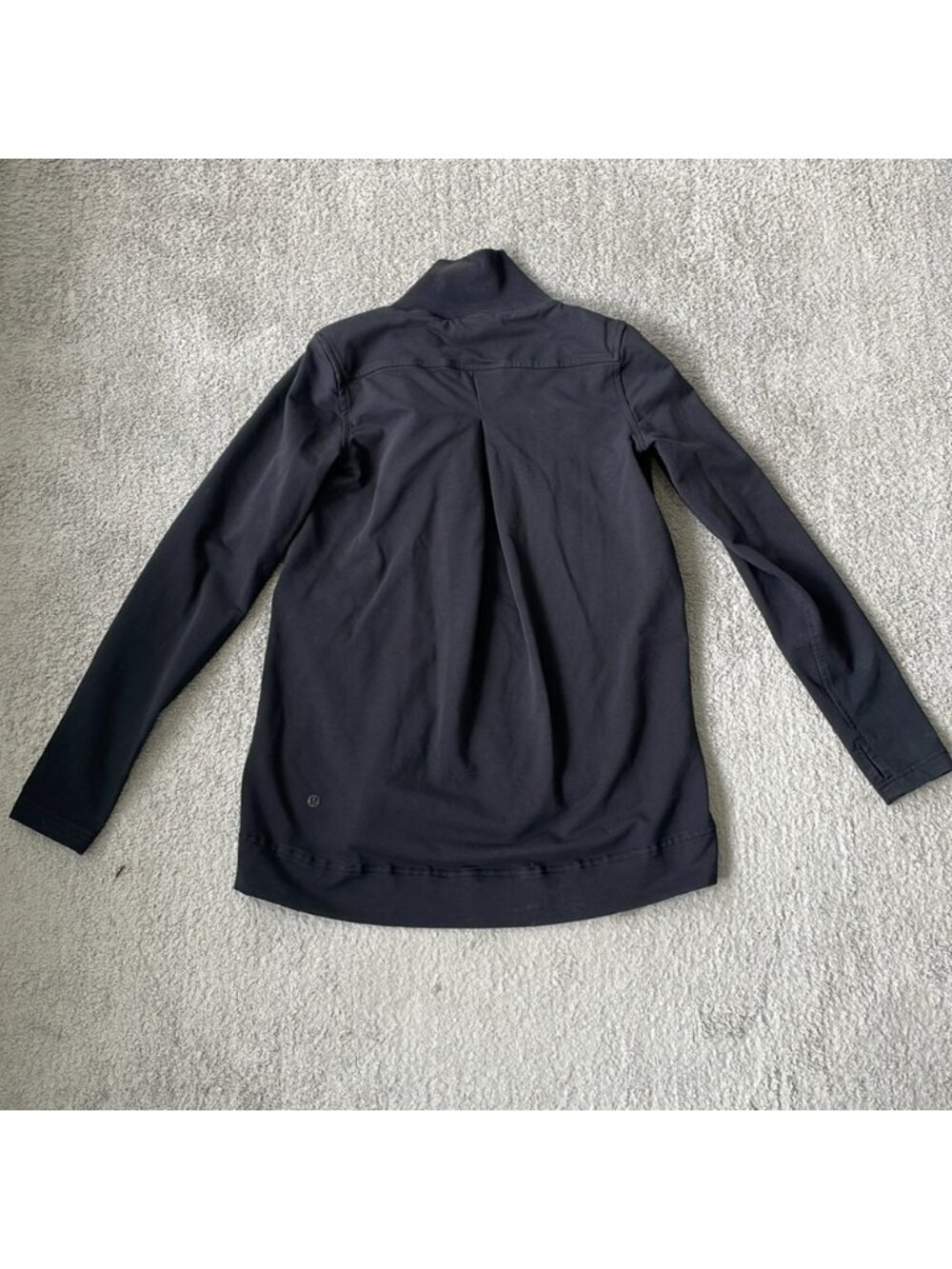 VGC Lululemon Belle Wrap - Black - Size 2 - Picture 3 of 5